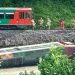 Un tren cu zeci de copii la bord s-a prăbușit într-un râu, în Austria. Sunt cel puțin 10 răniți
