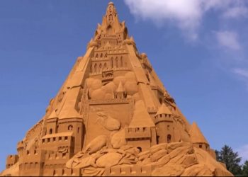 Cel mai înalt castel de nisip din lume a fost ridicat în Danemarca | VIDEO