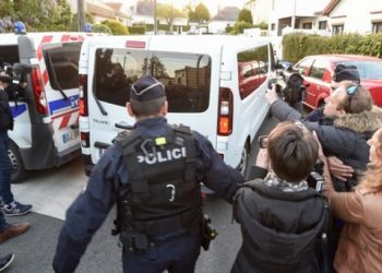 Un francez și-a omorât 4 membri ai familiei, crezând că ascund de el o comoară din aur