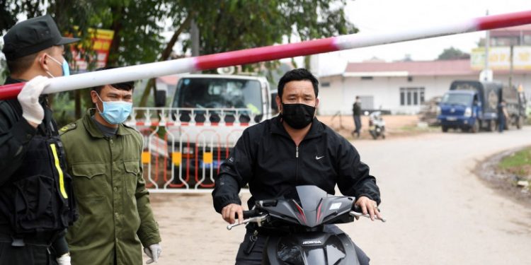 Capitala Vietnamului intră în lockdown, după un nou record de cazuri de Covid