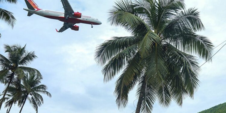 Грузовой Boeing 737 упал у берегов Гавайев: стало известно о находившихся на борту людях