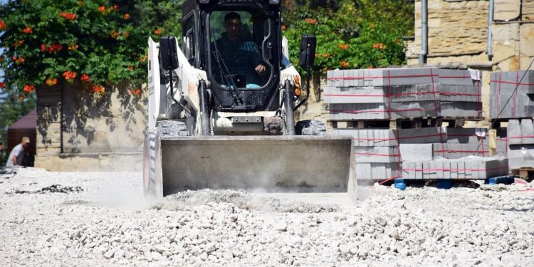 Ilan Șor: Lucrările de amploare de modernizare a curților de bloc continuă la Orhei | VIDEO