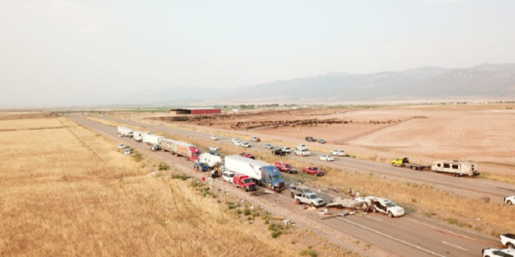 SUA: Opt morţi, inclusiv doi copii, şi numeroşi răniţi într-un accident în lanţ implicând 22 de vehicule, cauzat de o furtună de nisip