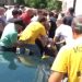 Bătaie în toată regula între unioniști și socialiști. Violețele au degenerat după ce AUR a protestat la sediul PSRM | VIDEO