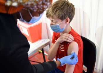 În România începe vaccinarea copiilor împotriva COVID-19 cu serul Moderna