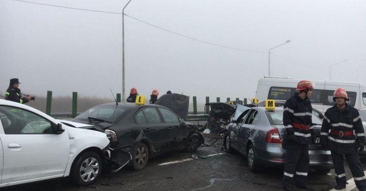 România: Carambol pe Autostrada Soarelui: 55 de mașini lovite în 4 accidente în lanț. 22 de răniți, dintre care 5 copii | VIDEO