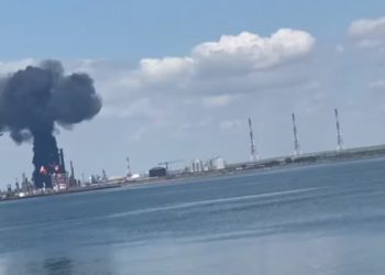 Reprezentanții Serviciului Hidrometeorologic de Stat despre impactul exploziei uriașe la o stație de rafinare a petrolului din România asupra Moldova | VIDEO