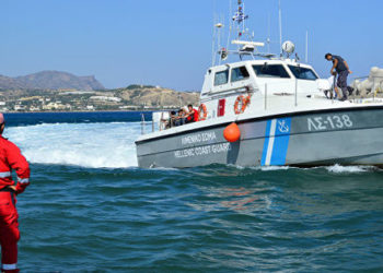 У берегов Греции затонуло туристическое судно с пассажирами