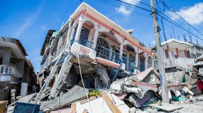 Мощное землетрясение на Гаити. Число жертв выросло до 1300