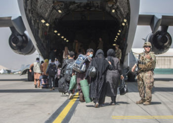 США, Британия и Австралия предупредили о угрозе теракта в аэропорту Кабула