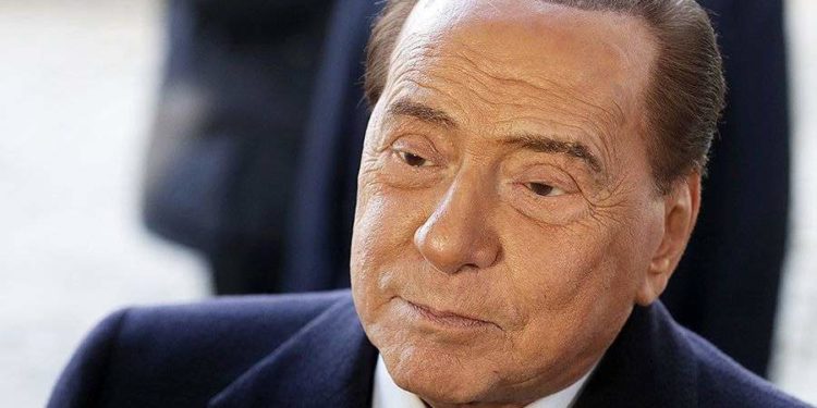 Сильвио Берлускони госпитализирован