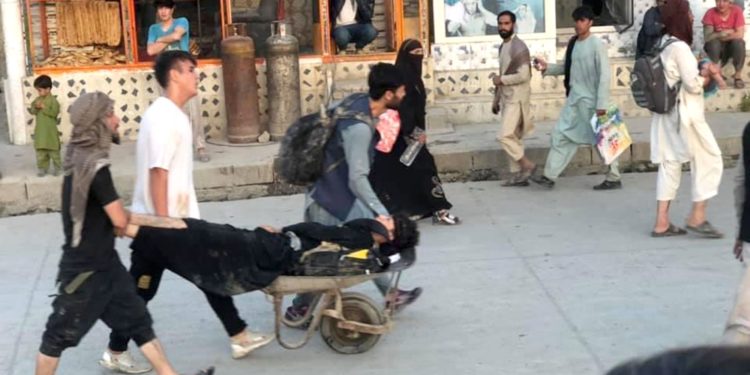 Число жертв терактов у аэропорта Кабула достигло 170