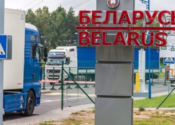 Лукашенко приказал перекрыть каждый метр белорусской границы