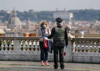 Италия ужесточила правила для невакцинированных