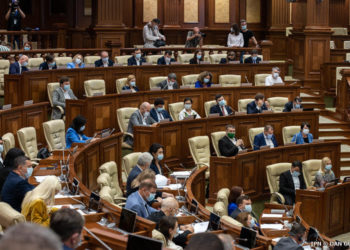 ONG-uri cer Parlamentului să nu examineze proiecte în regim de urgență, „fără o justificare plauzibilă”