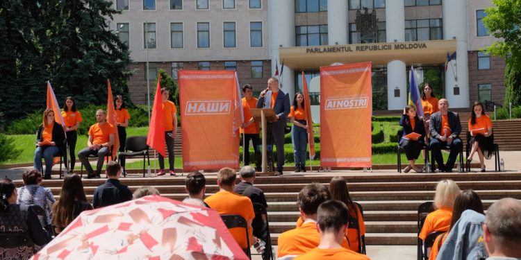 Liderul Partidului „Ai noștri” a anunțat că formațiunea a fost înregistrată în Republica Moldova