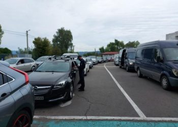 Trafic intens pe sensul de ieșire din țară la vama Leușeni. Au fost deschise toate benzile de circulație