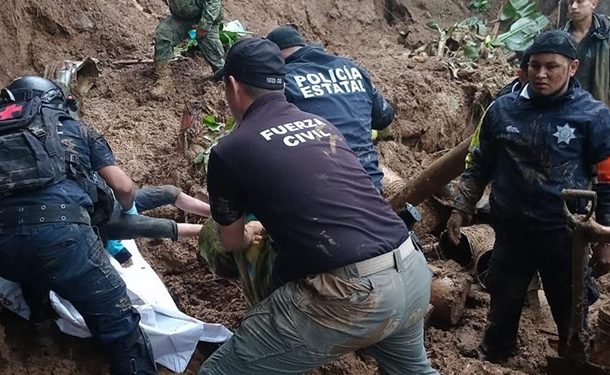 Ураган Грейс в Мексике унес жизни шестерых детей | FOTO