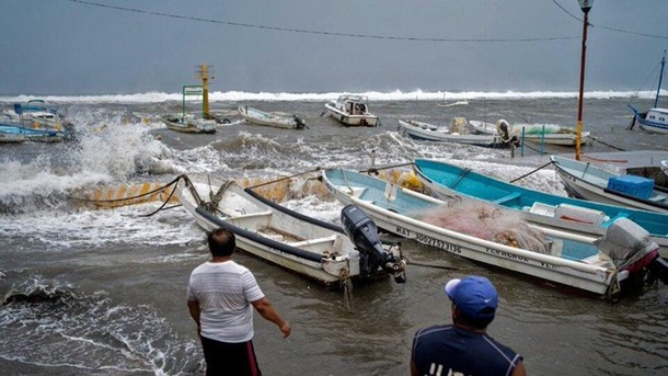 Ураган Грейс в Мексике унес жизни шестерых детей | FOTO