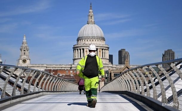 В Британии пиковая COVID-смертность за пять месяцев