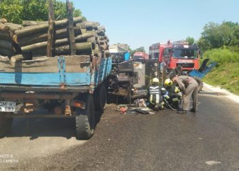 Tractor rupt în două de un camion la Cimișlia: Un bărbat a murit pe loc | FOTO