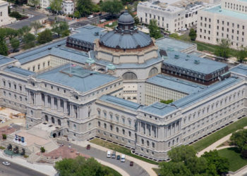 Полиция в Вашингтоне сообщила об угрозе взрыва у библиотеки конгресса