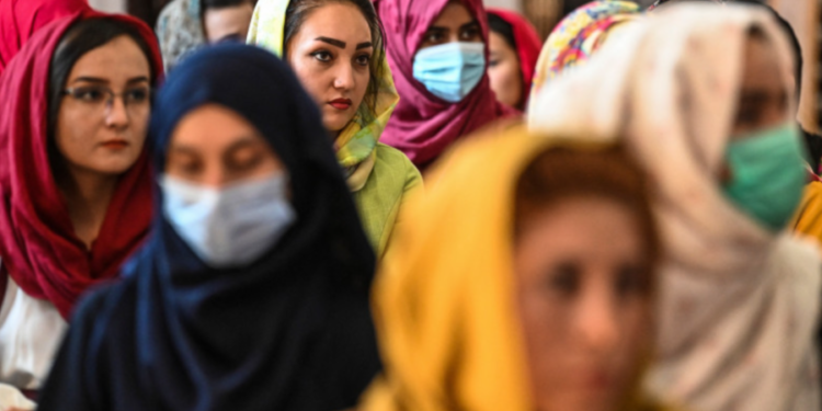 Talibanii recunosc că pedepsele brutale, amputări, uciderea cu pietre în public, ar putea redeveni norma în Afganistan