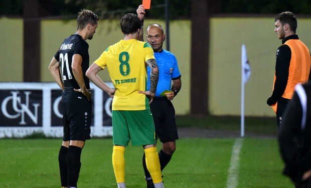 Bătaie generală la meciul Petrocub — Zimbru