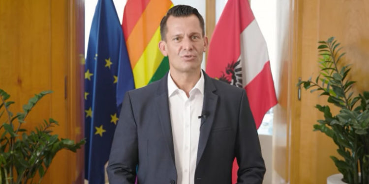 Ministrul austriac al sănătății, mesaj transmis în limba română: „Vaccinați-vă!” | VIDEO