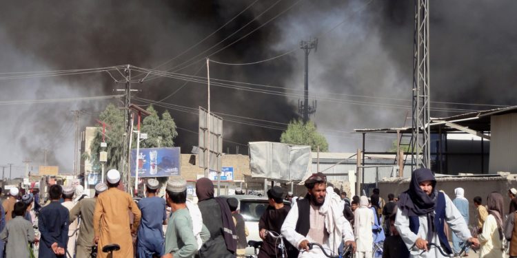 Afganistan: Atac cu rachete asupra aeroportului din Kabul. SUA dau asigurări că evacuările nu au fost întrerupte