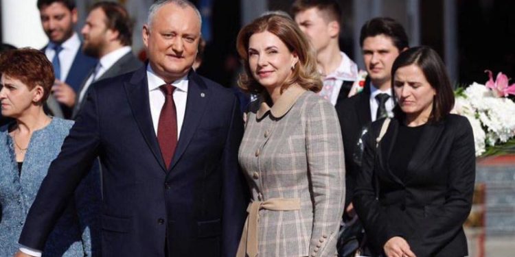 Igor Dodon a plecat la Moscova, împreună cu soția sa, Galina