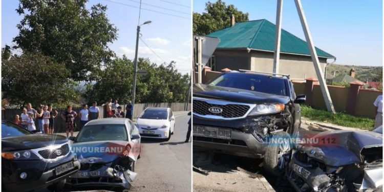 Un șofer a intrat cu BMW-ul într-o mașină parcată pe marginea carosabilului: Ar fi pierdut controlul volanului