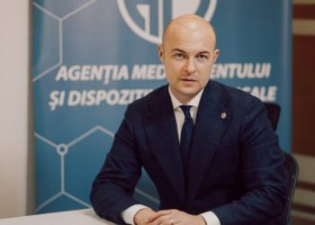 Și-a luat salariul pentru aproape un an și-a plecat. Fostul director al Agenției Medicamentului, restabilit, apoi eliberat din funcție, își va ridica leafa pentru perioada în care nu a activat | VIDEO