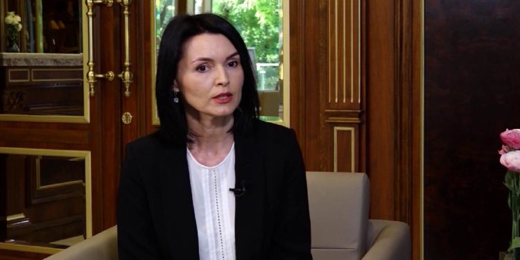 ГЕРОЙ НАШЕГО ВРЕМЕНИ | АНЖЕЛА ПАРАСКИВ