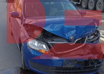 Un automobil a lovit un autocamion la Orhei. Trei copii au avut nevoie de îngrijiri medicale | FOTO