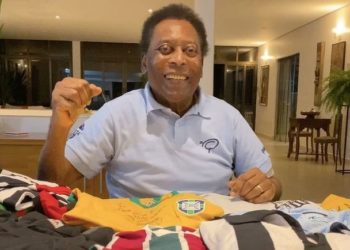 Пеле попал в больницу