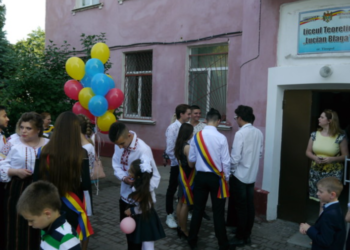 Nu își sistează activitatea: Singurul liceu cu predare în limba română din Tiraspol va continua procesul educațional | VIDEO