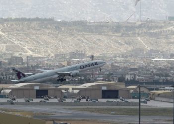 O aeronavă din Moldova se mai află în Afganistan. Printre membrii echipajului sunt și cetățeni moldoveni | VIDEO