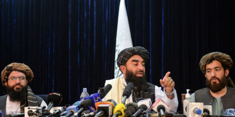 Talibanii au susținut prima conferință de presă încercând să convingă Planeta că au față umană