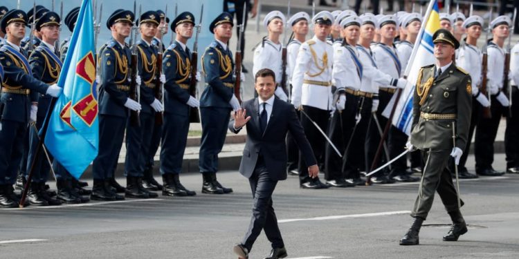 Iohannis și Zelenski au ajuns în Piața Marii Adunări Naționale