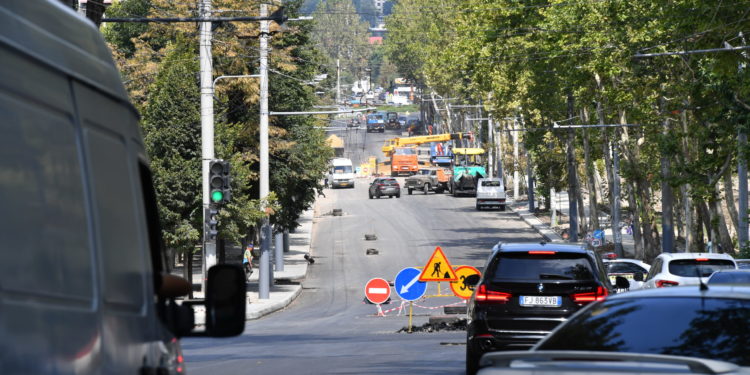 Circulația transportului pe strada Creangă, reluată mâine în totalitate în regim de testare