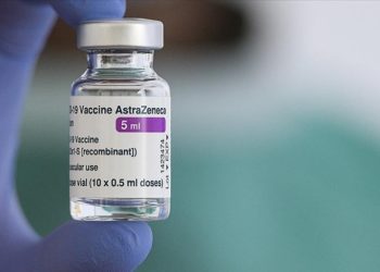 Mai mulți moldoveni riscă să nu primească a doua doză de vaccin: Stocul de AstraZeneca din Moldova a fost practic epuizat