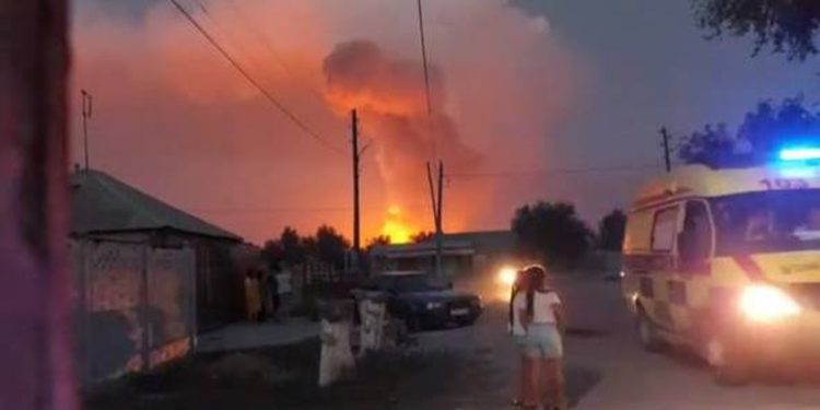 Взрывы на складах в Казахстане: Десятки пострадавших