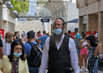 Israelul, una dintre cele mai vaccinate țări din lume, impune noi restricții dure de teama variantei Delta