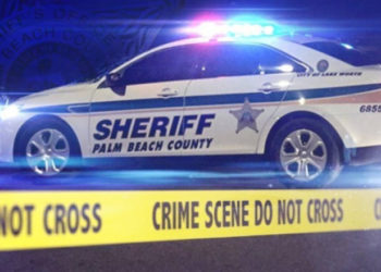 O femeie a fost împușcată mortal de copilul ei în timp ce muncea pe Zoom