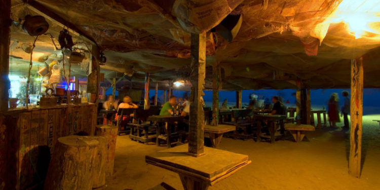 În România un nou drog face victime în sudul litoralului: „Funny gas”, un sedativ inhalat din baloane