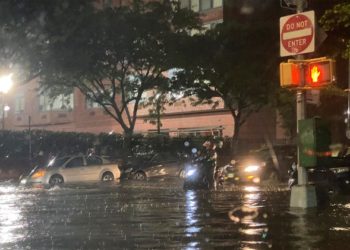 В Нью-Йорке масштабное наводнение, есть жертвы