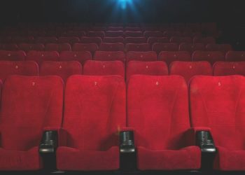 Театры и концертные залы продолжат работу в «красных зонах» Молдовы