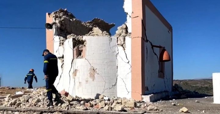 Мощное землетрясение на Крите. Появились видео и фото произошедшего