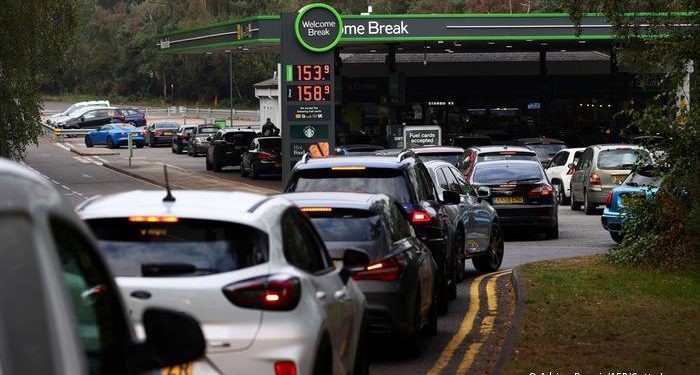 Топливный кризис: Великобритания мобилизует военных